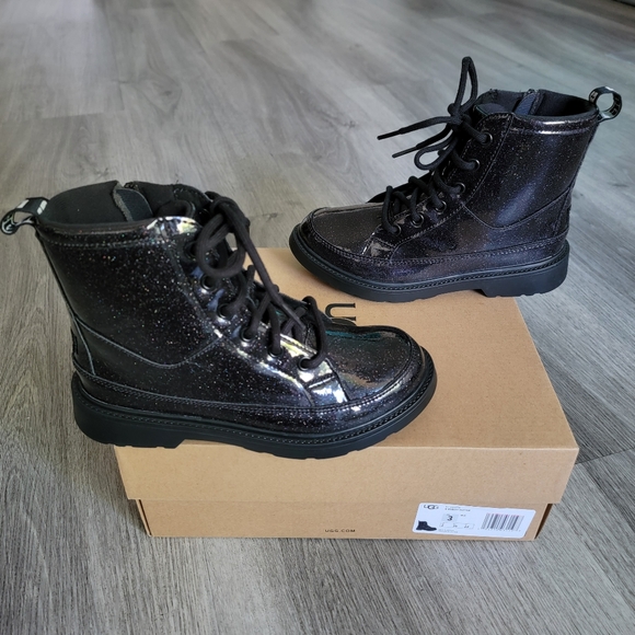 UGG Kids Ashton Lace-up Glitter Boot - Picture 2 of 11